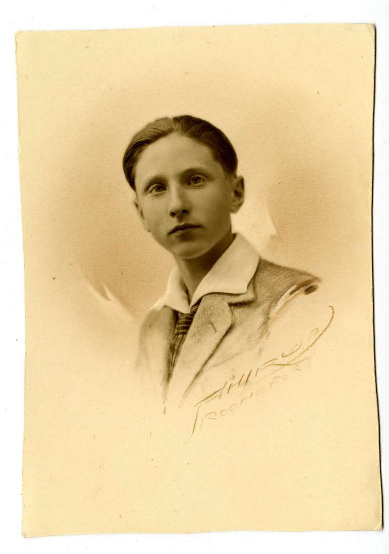 Jean Buzat dans les années 1920 par Ahlrep - Rochefort