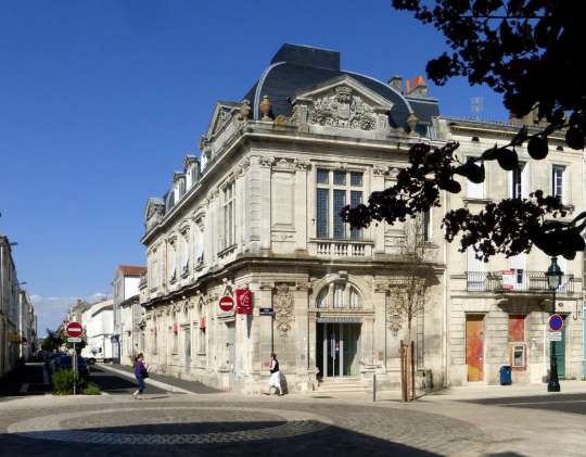 (c)F.Chasseboeuf