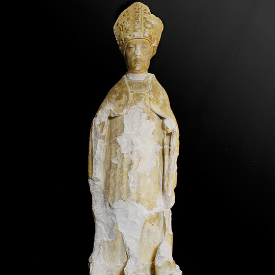 Statue de saint Nicolas après restauration
